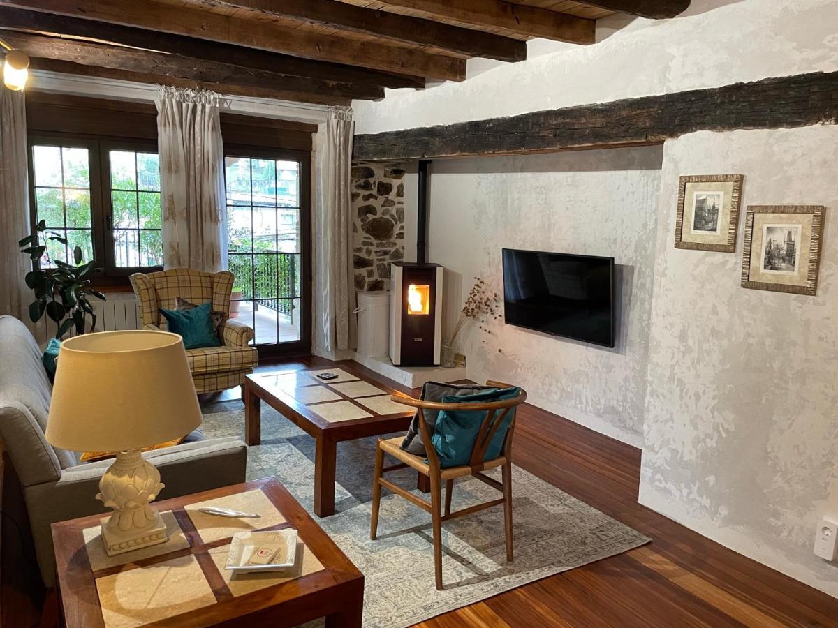 Vitori'S House Tourist Accommodation Ahedo エクステリア 写真